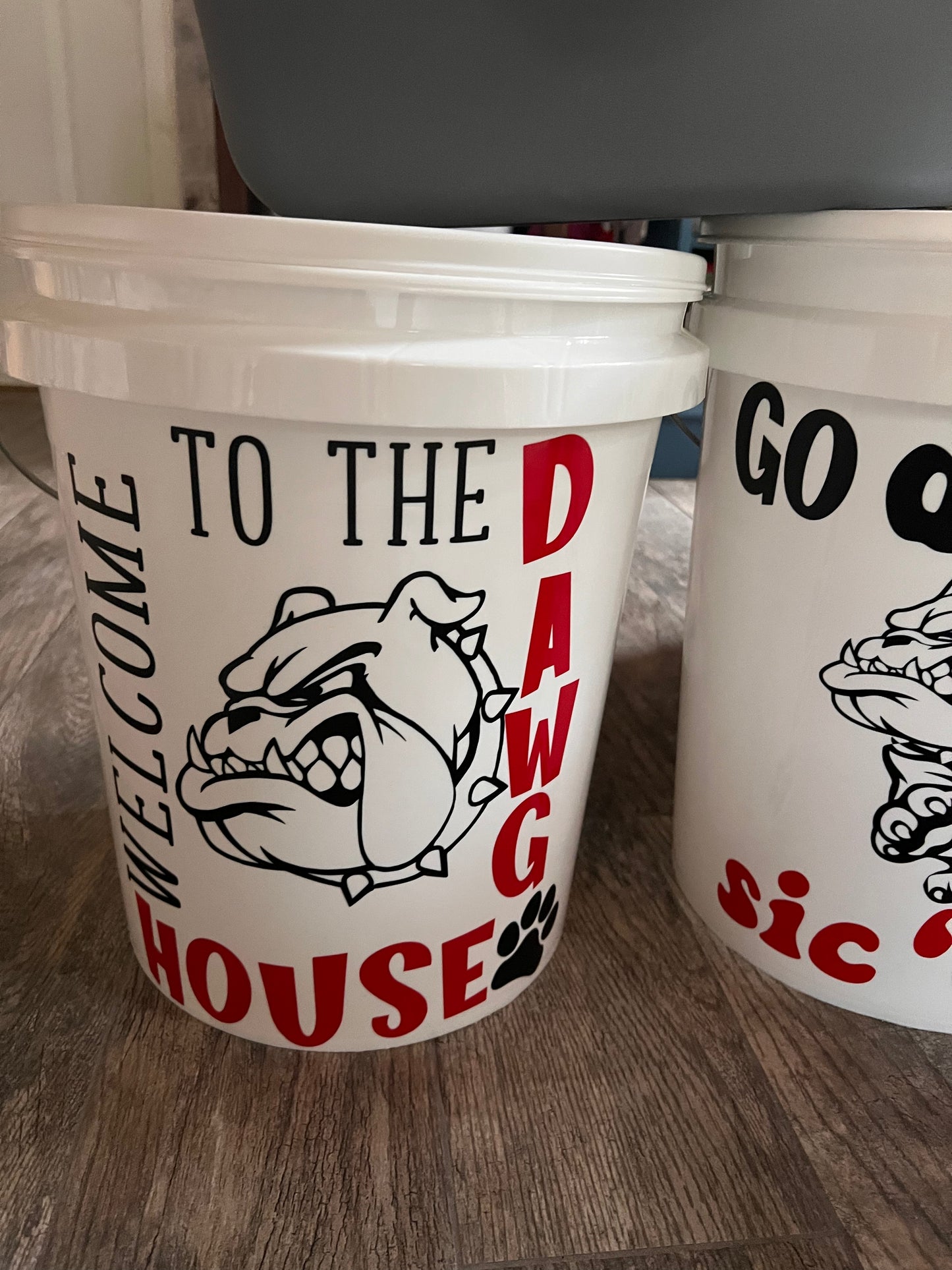 Bulldog Camping/Tailgate Bucket/w Light